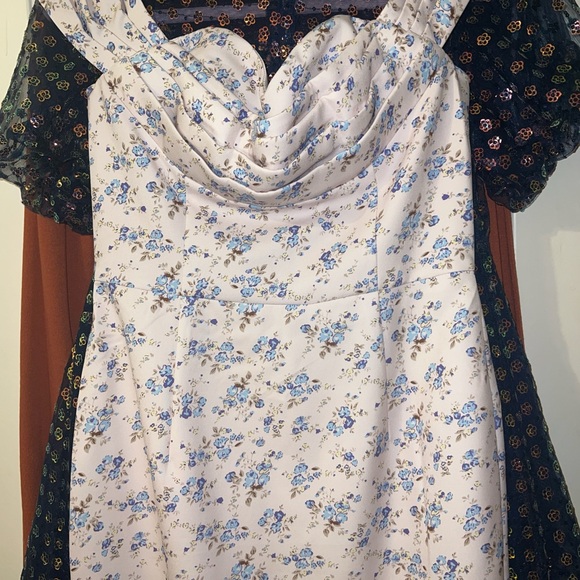 Lavish Alice Bardot Floral Cowl Neck Off the Shoulder Cocktail Dress - Picture 5 of 6